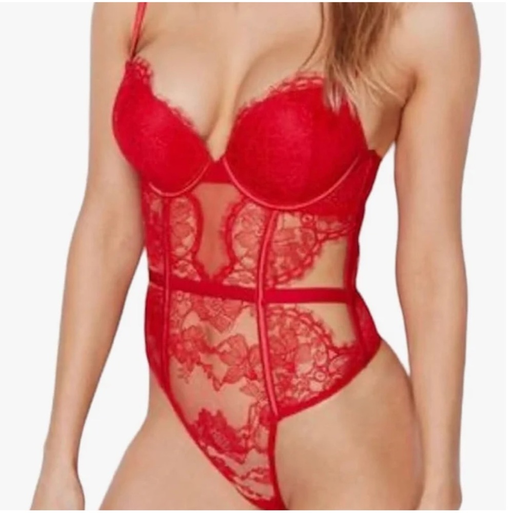 Victoria Secret Bombshell M red teddy. NWT